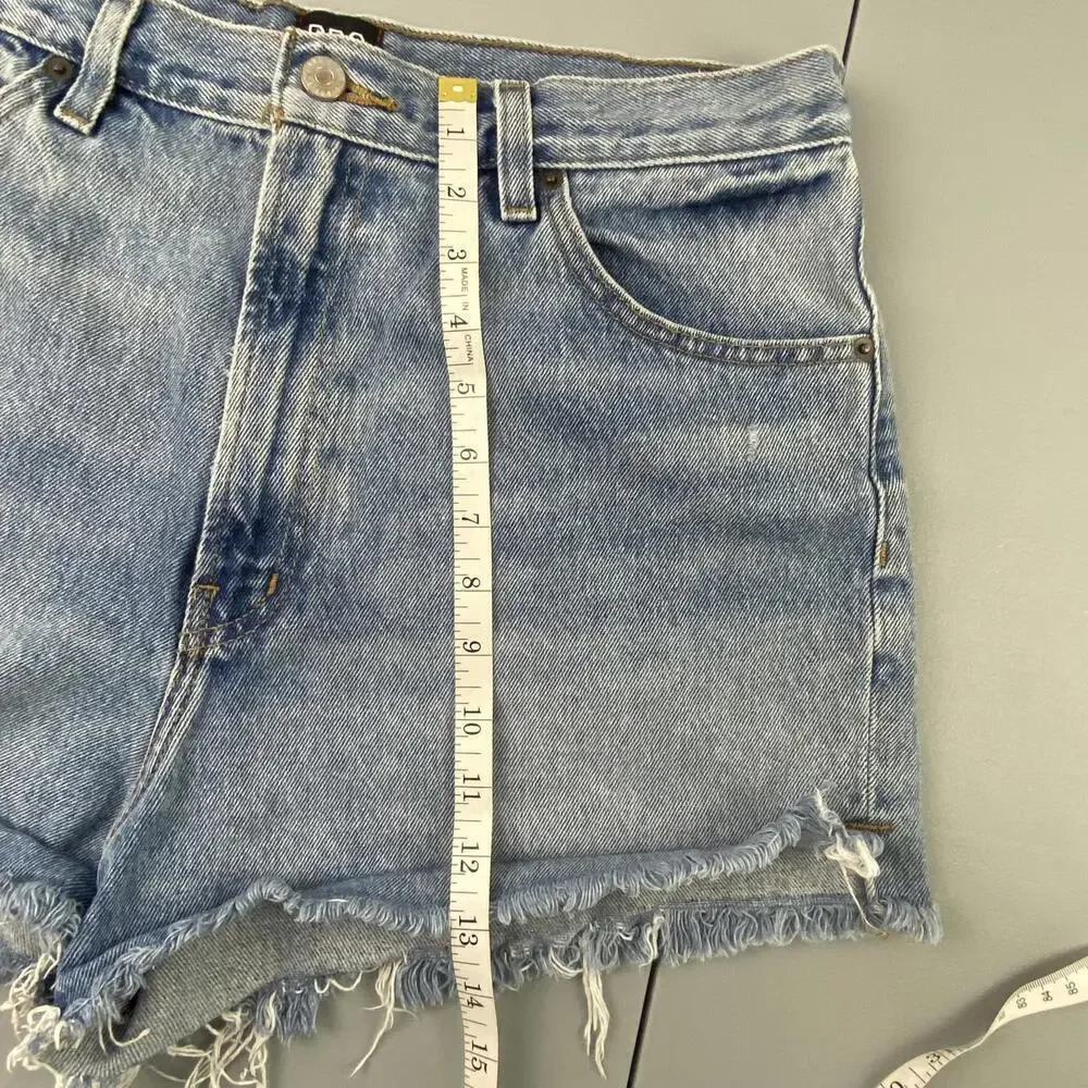 BDG Urban Outfitters High-Rise Girlfriend Denim Shorts Sz 31